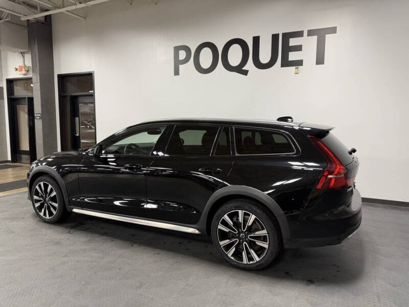 2023 Volvo V60 Cross Country B5 Ultimate
