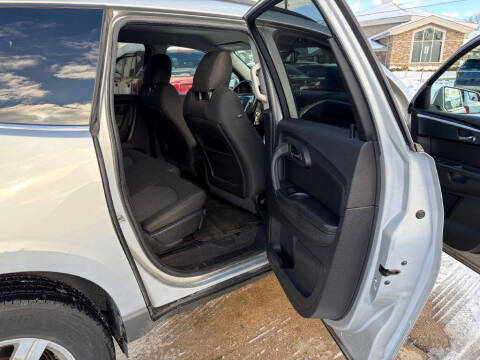 2011 Chevrolet Traverse LT