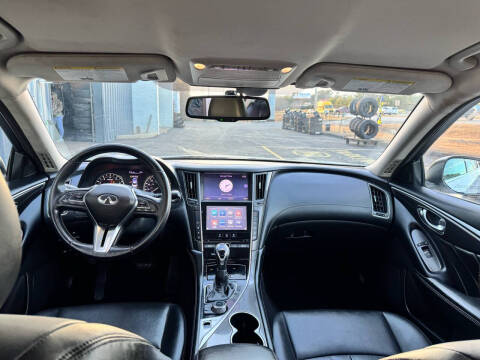 2018 Infiniti Q50 2.0T Luxe