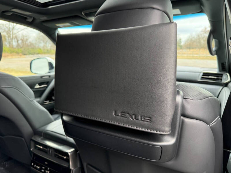 2023 Lexus LX 600 Luxury