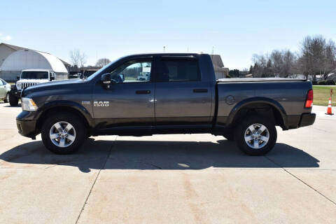 2017 RAM 1500 SLT