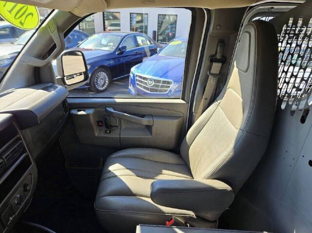 2017 Chevrolet Express 2500