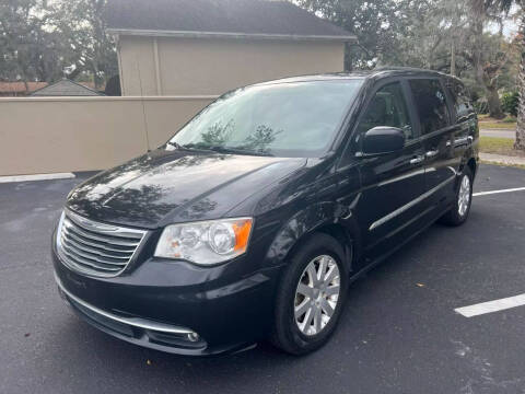 2016 Chrysler Town and Country