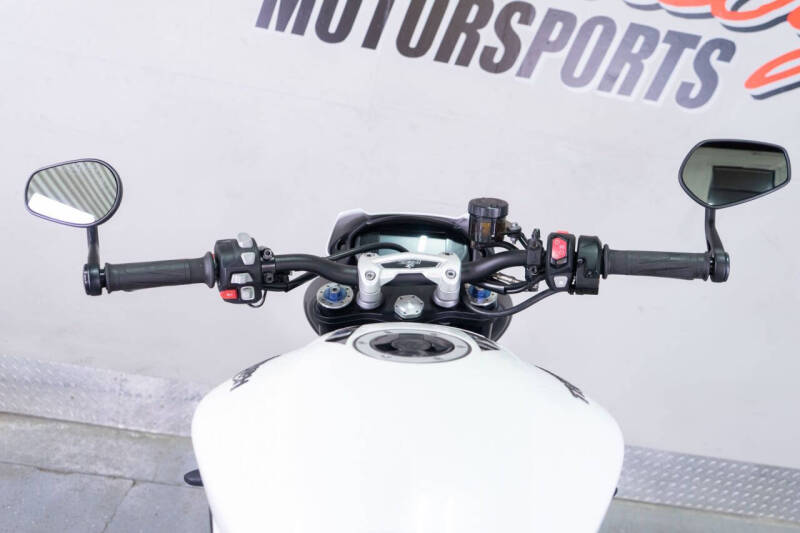 2019 Triumph Speed Triple R