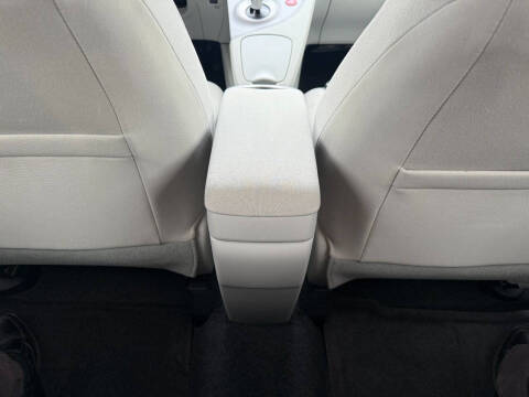 2014 Toyota Prius Five