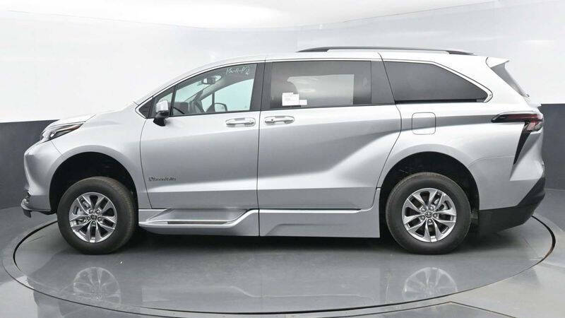 2024 Toyota Sienna