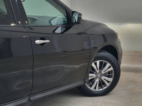 2019 Nissan Pathfinder SL