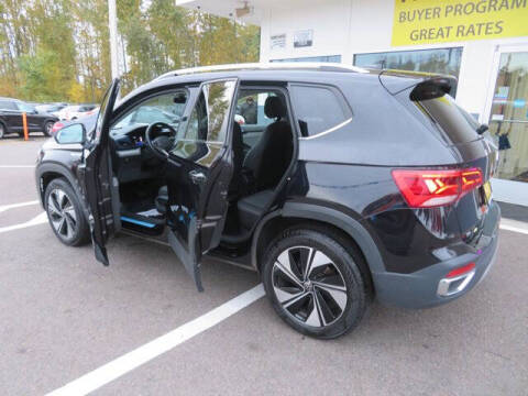 2024 Volkswagen Taos SE 4Motion