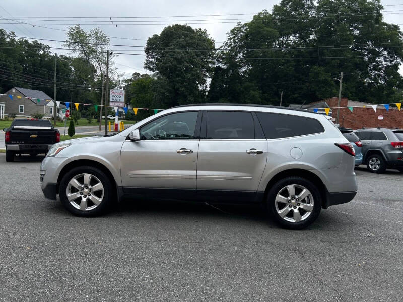 2017 Chevrolet Traverse LT