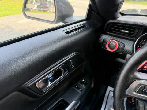 2016 Ford Mustang V6