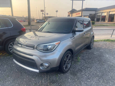 2018 Kia Soul +