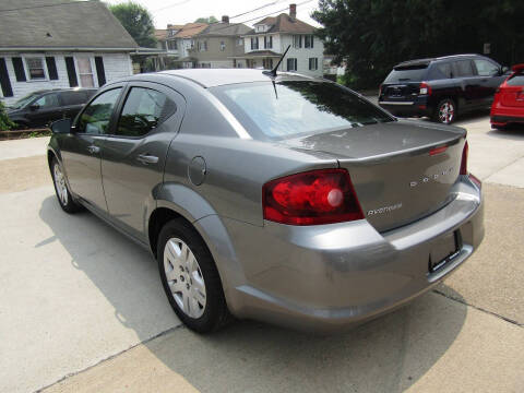 2013 Dodge Avenger SE