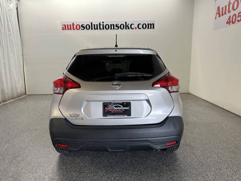 2019 Nissan Kicks S