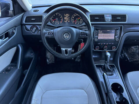 2015 Volkswagen Passat 1.8T Sport