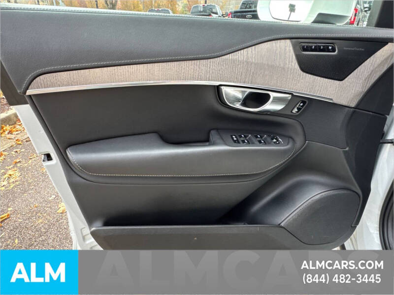 2023 Volvo XC90 B6 Ultimate Bright Theme 7P