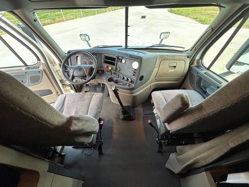 2016 Freightliner Cascadia