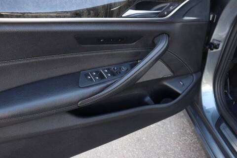 2017 BMW 5 Series 540i