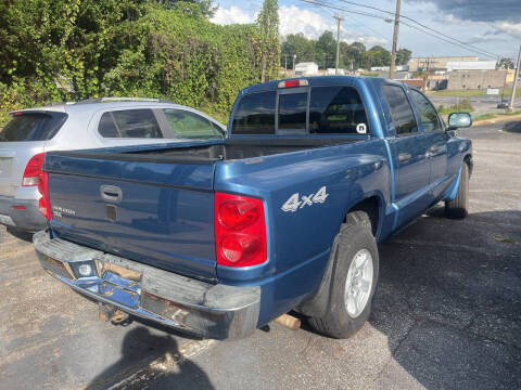 2005 Dodge Dakota SLT