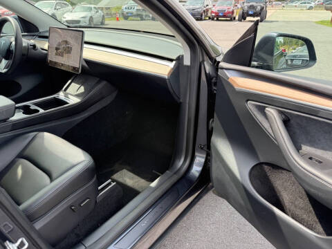 2025 Tesla Model Y Long Range