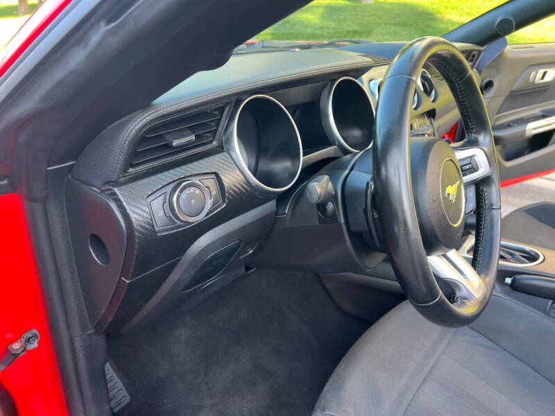 2019 Ford Mustang EcoBoost