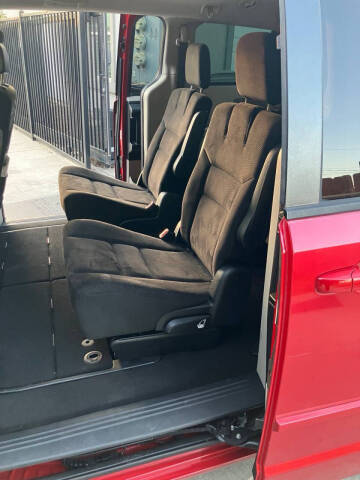 2015 Dodge Grand Caravan SXT Plus