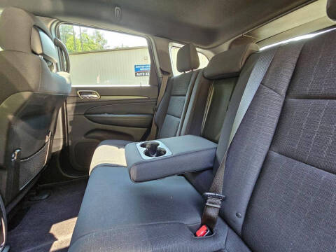 2017 Jeep Grand Cherokee Laredo