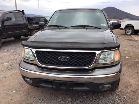 2003 Ford F-150 Lariat