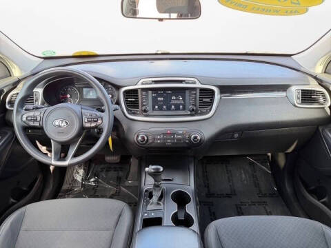 2018 Kia Sorento LX