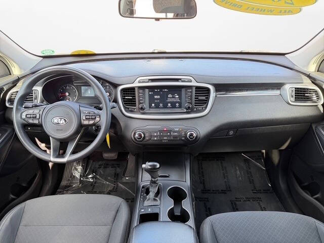 2018 Kia Sorento LX