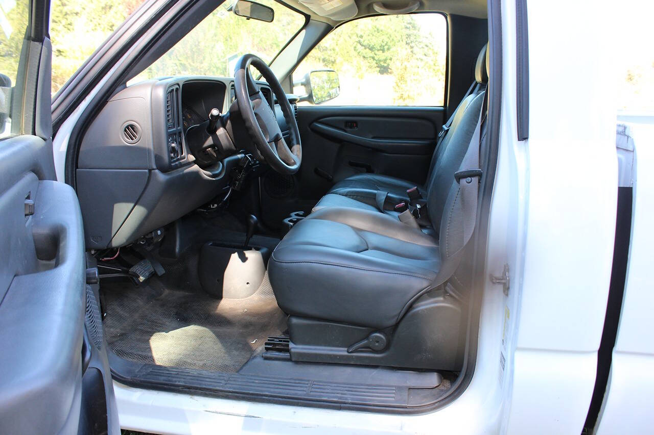 2006 Chevrolet Silverado 2500HD for sale at Connelly Transport & Repair in Corvallis, OR