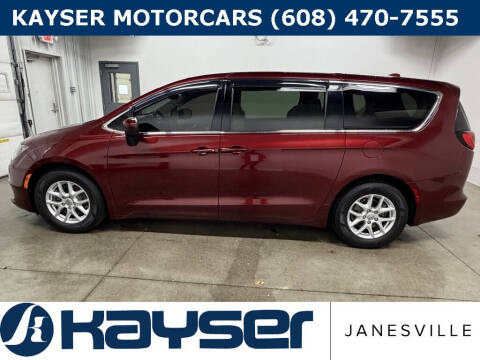 2017 Chrysler Pacifica Touring