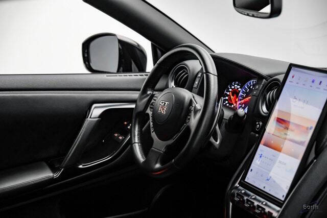 2013 Nissan GT-R Premium