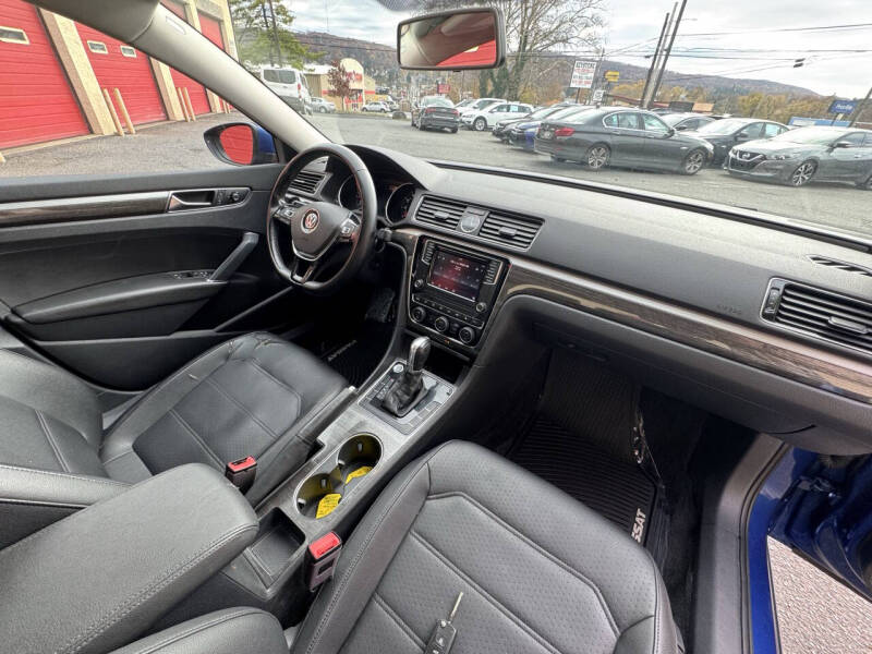 2017 Volkswagen Passat 1.8T SE