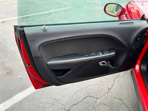 2016 Dodge Challenger SXT