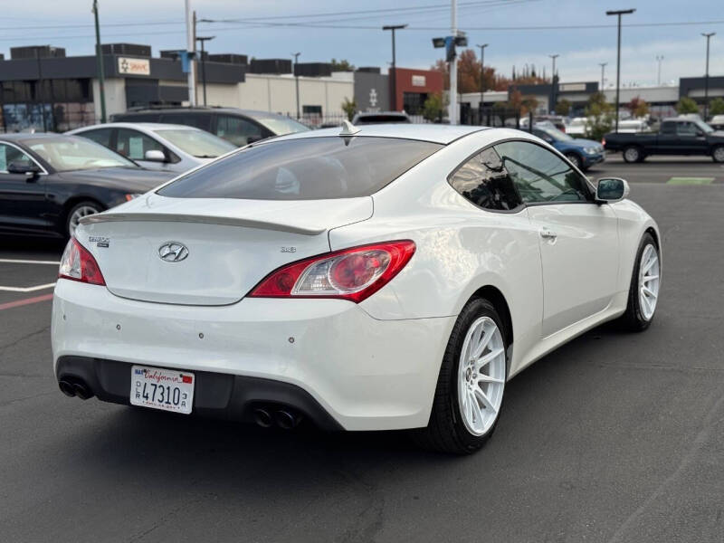 2010 Hyundai Genesis Coupe 3.8L Grand Touring