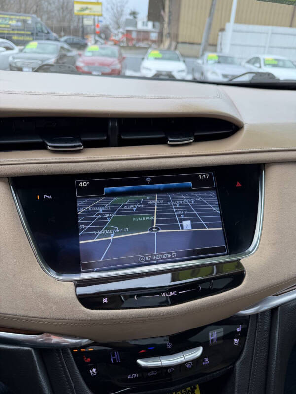 2017 Cadillac XT5 Platinum