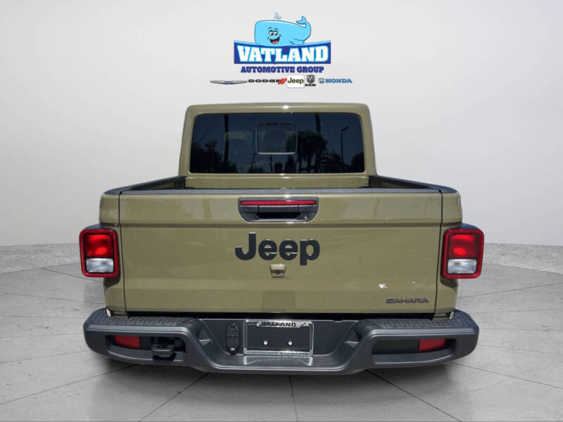 2026 Jeep Gladiator Sahara