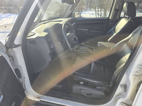 2008 Jeep Commander Sport