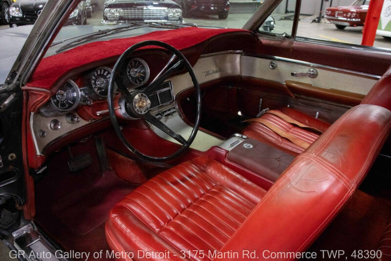 1961 Ford Thunderbird