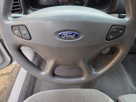 2000 Ford Taurus SE