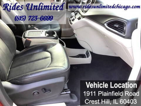 2017 Chrysler Pacifica Touring-L Plus