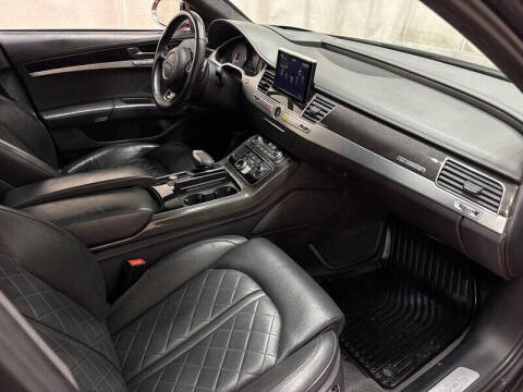 2015 Audi S8 4.0T quattro