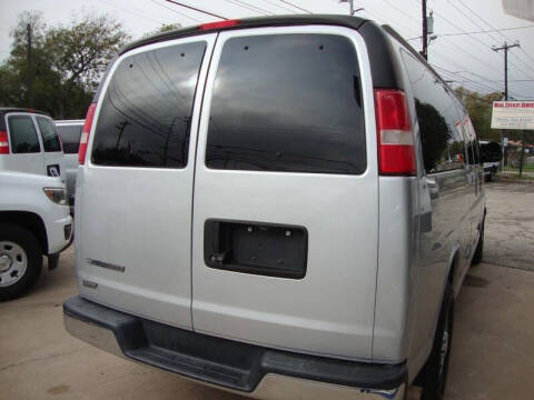 2017 Chevrolet Express LT 3500