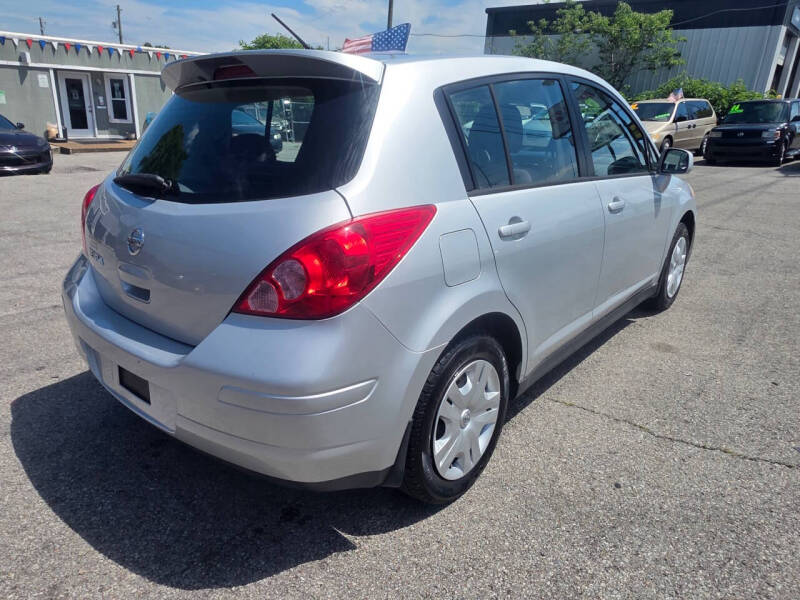 2008 Nissan Versa 1.8 S