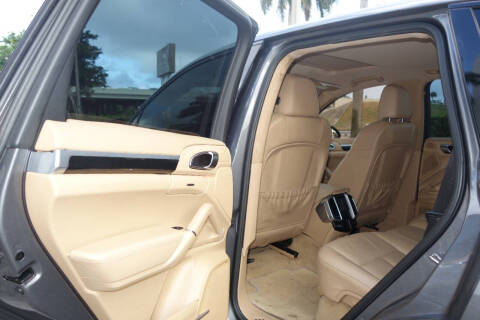 2013 Porsche Cayenne Tiptronic