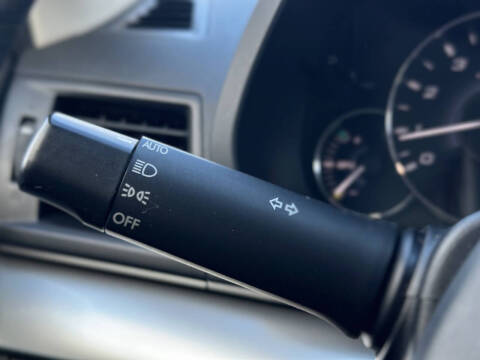 2011 Subaru Legacy 2.5i Premium