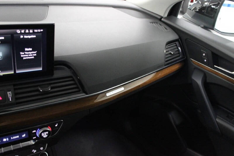 2023 Audi Q5 quattro Premium 40 TFSI