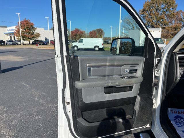 2019 RAM 1500 Classic 24