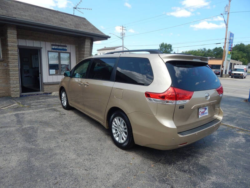 2011 Toyota Sienna XLE 8-Passenger