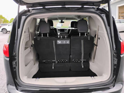 2018 Chrysler Pacifica Touring L Plus